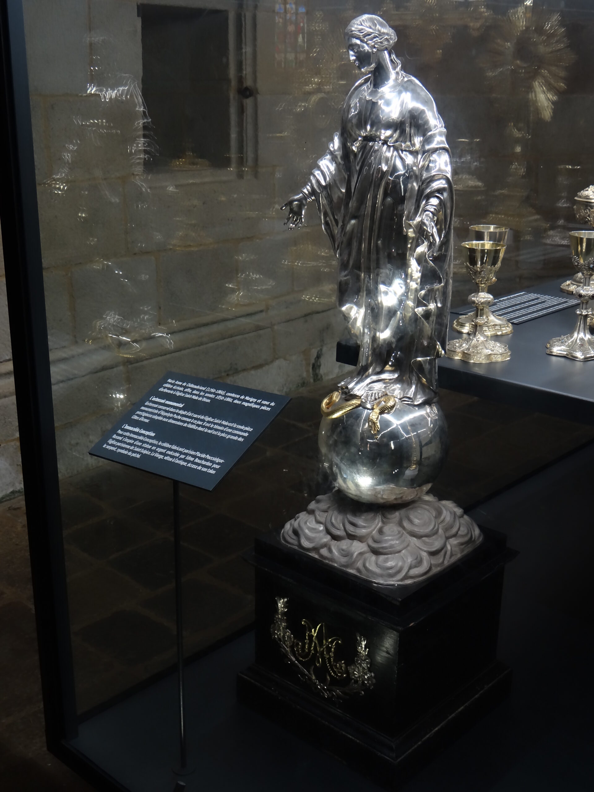 orfèvrerie église Saint-Malo de Dinan offert par Madame de Marigny, née Chateaubriand
