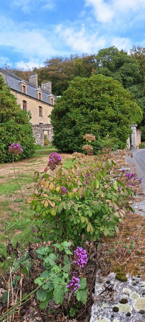 Saint-Germain-en-Coglès label Villes et Villages Fleuris 4 fleurs